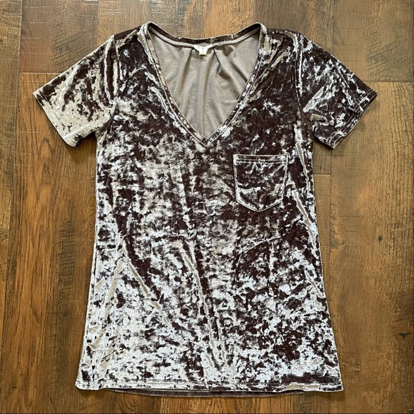 POL silvery lavender crushed velvet v-neck top, size S - Picture 2 of 9